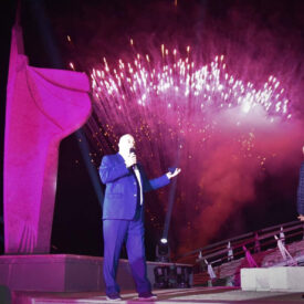 &Kappa;&alpha;&lambda;&omicron;&beta;&iota;&delta;&omicron;ύ&rho;&eta;&sigmaf; &Sigma;&upsilon;&nu;&alpha;&upsilon;&lambda;ί&epsilon;&sigmaf; - Live - Sound Light &Beta;ό&lambda;&omicron;&sigmaf; 68