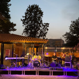 &Kappa;&alpha;&lambda;&omicron;&beta;&iota;&delta;&omicron;ύ&rho;&eta;&sigmaf; &Sigma;&upsilon;&nu;&alpha;&upsilon;&lambda;ί&epsilon;&sigmaf; - Live - Sound Light &Beta;ό&lambda;&omicron;&sigmaf; 71